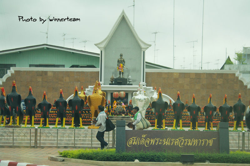 อนุเสาวรีย์พระนเรศวรของสุพรรณบุรี :grin: :grin: