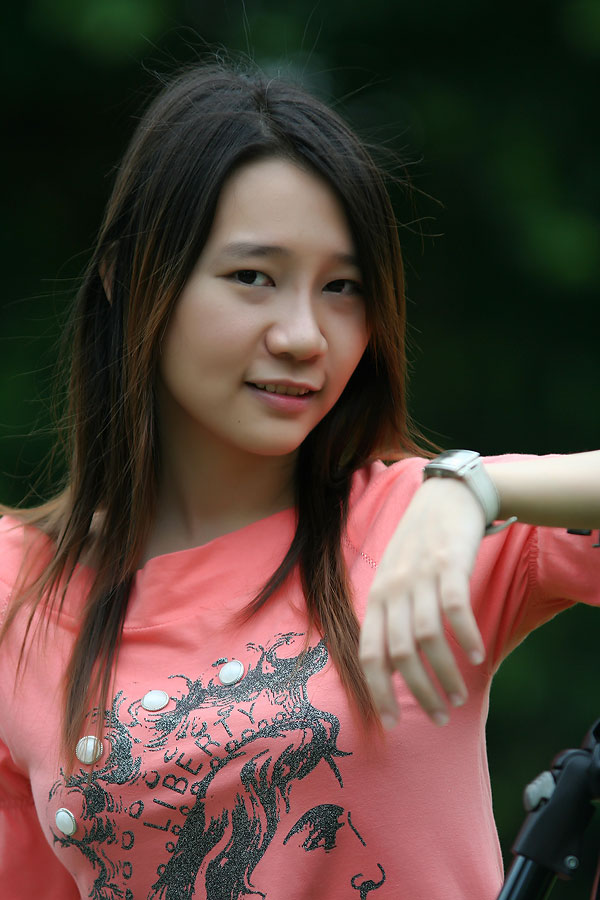 ม่อนได้ลองใช้เลนส์ของครูเล็กด้วยค่ะ

ภาพนี้ ใช้เลนส์ซิกม่า 70-200 f2.8   :love: