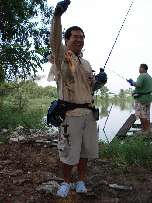 เอ้า.............มะ ถ่ายรูปเค้าก้อตั้งเยอะแระ ขอจั่วตัวแก้แห้วมั่งเหอะ :grin:

เดี๋ยวเกิดผิดคาด แห