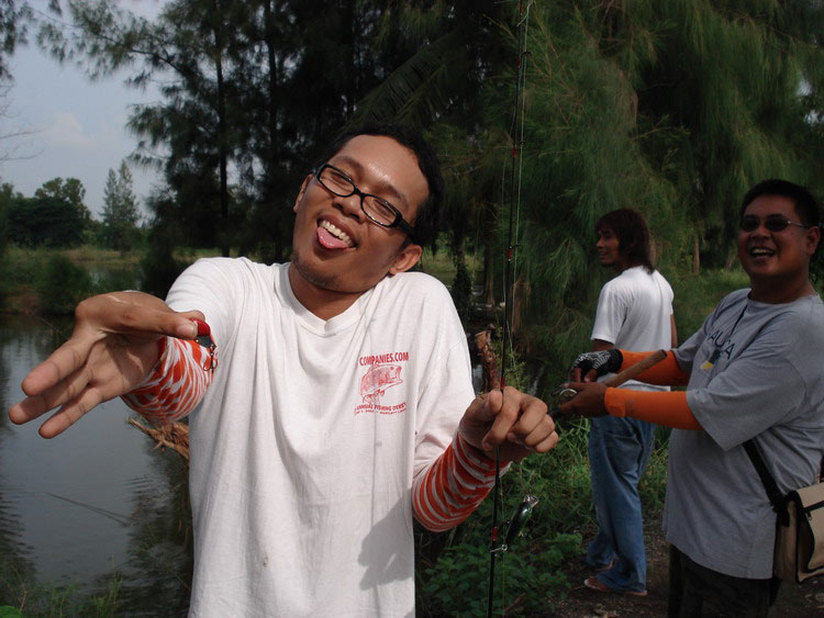 เดินไปเดินมา......หาเก็บภาพไปด้วยตีเห