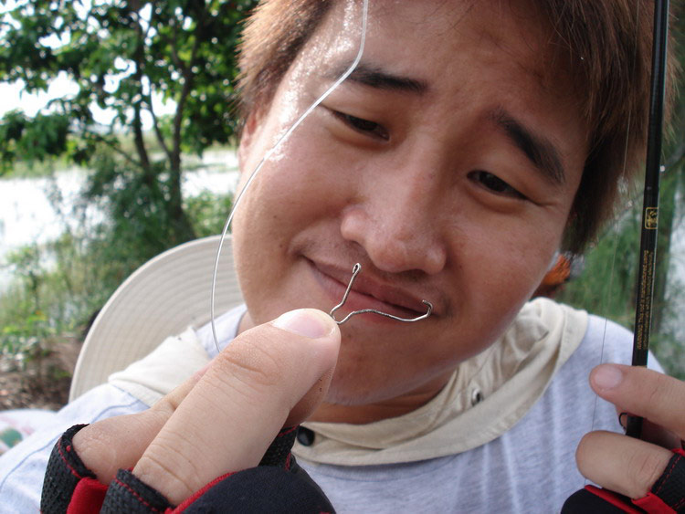 ส่วนอีตานี่ก้อยังไม่เลิกมีปัญหากั