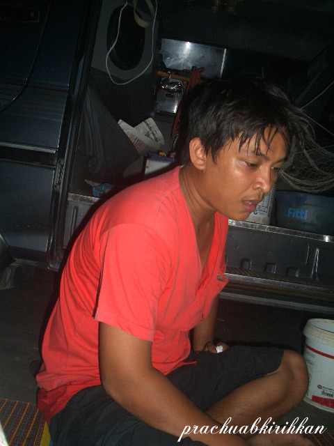 มันยังไม่ได้อาบนำนี่หว่า....  :laughing: :laughing: