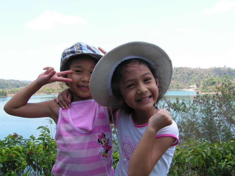 ก็หลานมันน่ารักอ่ะ :grin: :grin: