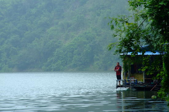 ท้ายเรือ ชะโดขึ้นจิบเป็นระยะๆ ตียังไงก็ไม่โดนกัด :sad: