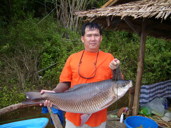 พี่บัติ (คนทรงเจ้า) พิชิตรถถังครับ :blush: