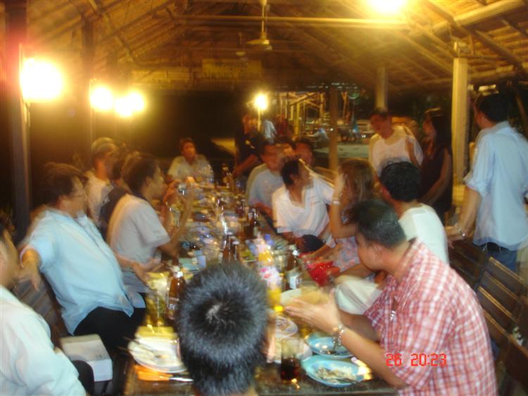 เมื่อต่างฝ่ายต่างแข็งข้อ มีรึ...
 ที่