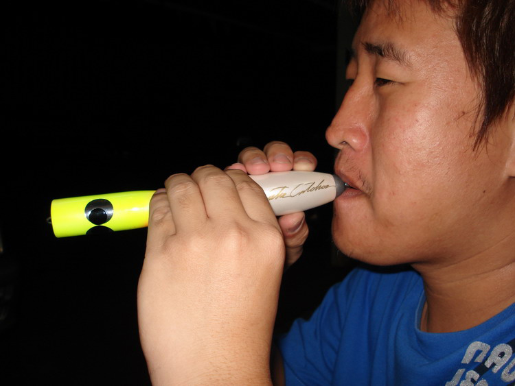 ยังไม่พอ........อีตานี่ :angry:

เอิ้วววว.........