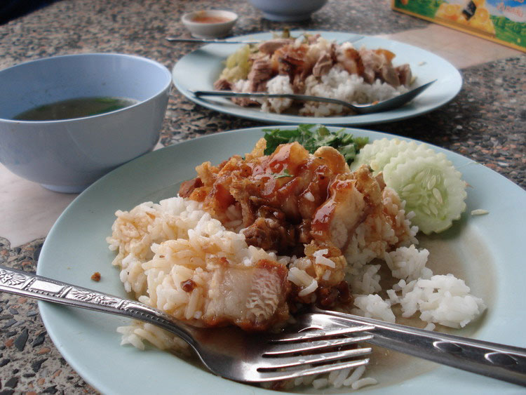 ไม่ไหวแระ ขอหาอะไรใส่ท้องมั่งเหอะว