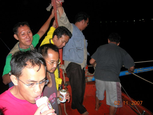 ขอบคุณน้าๆที่ติดตามครับ  :grin: :grin:

ภาพนี้เรียก  "มือใหม่มุง " :laughing: :laughing: :laughing