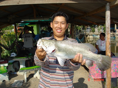 อีนังโน๊ตก็เอากะเค้าเหมือนกัน.......... :l