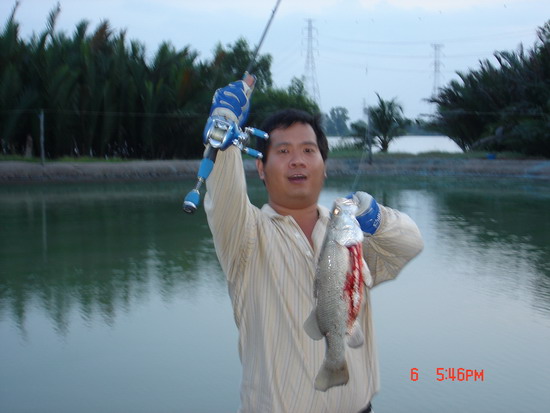 เลือดสาดคับ.....ที่สาดขนาดนี้เพราะว่