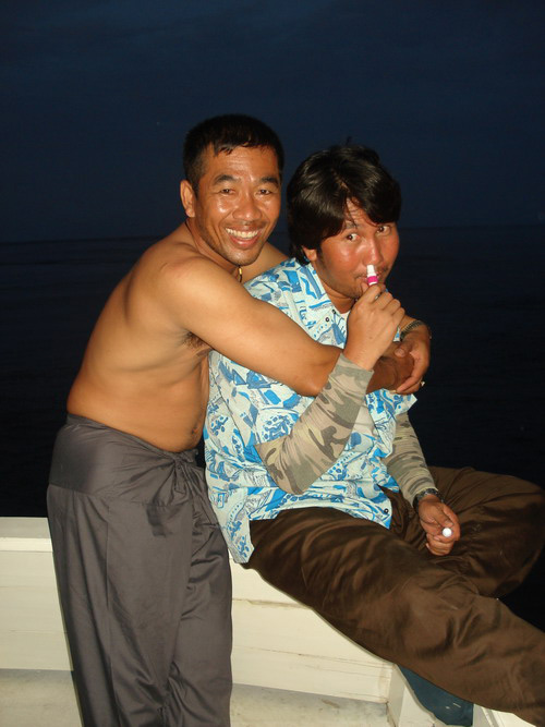 บรรยากาศให้ งามล่ะคับทีนี้ จับคู่กันเป็นคู่ๆ :ohh: :laughing: :laughing: