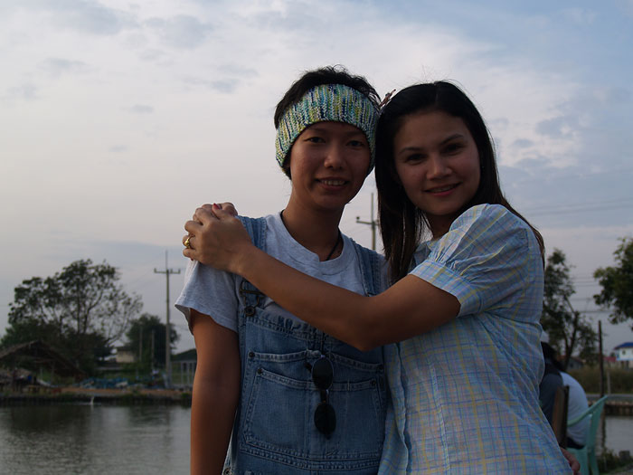 ภาพตามธรรมเนียม คิคิ
 :grin: