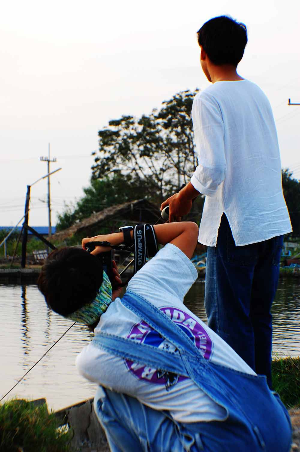 อ่ะ อ่ะ อ่ะ นึก ว่า ย่อ ลูบ   ย่อ ถ่ายรูปนี่เอง   :laughing: