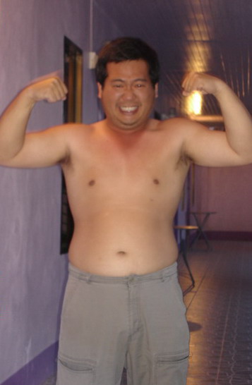 กลับมาที่พัก ผจก.ของเราโชว์กำลังที่เหลือจากรบกับพม่ามาคับ.......สมบูรณ์..... :grin: :grin: :grin: :g