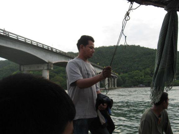     ภาพสมาชิกที่ลงเรือลำเดียวกัน น้า At  เจ้าของหมายลับชานกลาง ปลาช่อนยักษ์ 3 โล และบิ๊กกราย 5 โลอัพ