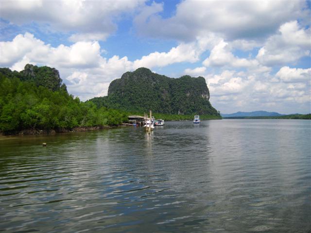 วิวบริเวณท่าเรือ