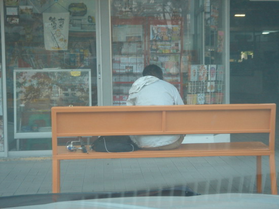 มาถึงมีเพื่อนร่วมชะตากรรมรออยู่ก่อนแล้วครับ :laughing: :laughing: :laughing: