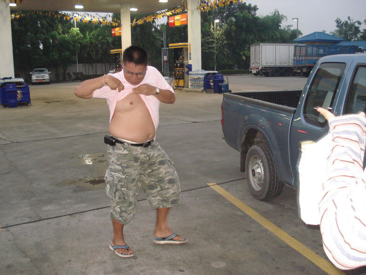เอิ้วววววว.......หนังจะติดเรทRป่าวเนี่ย :laughing:

พี่หนึ่งเล่นโชว์นมที่พี่เล็กบีบไว้คราวก่อนว่าย