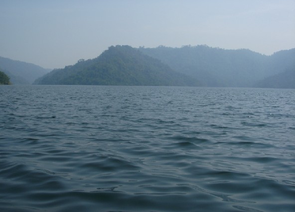 ถ่ายภาพวิวและเส้นทางที่จะเดินเรือไป จุดหมายคือ น้ำตก..... :spineyes: