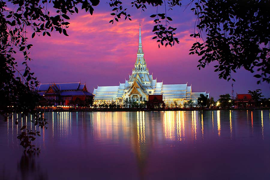 ภาพที่ได้รับรางวัลชนะเลิศในการประกวดภาพถ่ายที่แปดริ้วครับ