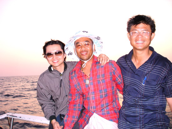 ปลาหยุดกินเบ็ด เราก็มาถ่ายรูปเก็บเป็นที่ระลึกกัน