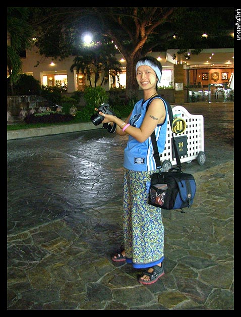 อีกหนึ่งหน่อ โผล่มาแล้วค๊าบทั่น

ตะหนวดม๋วย ต่อเลยค๊าบบบ