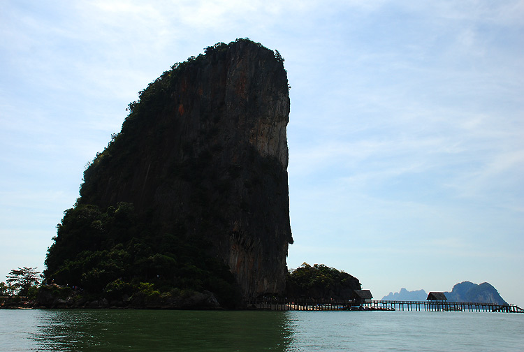 และแล้วก็มาถึงเกาะตาปู แต่ไหน ตาปู... งงครับ ผมหาไม่เจอ  :laughing:
