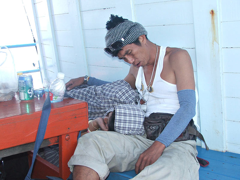 อิ่มแล้วก็ ของีบเอาแรงซะหน่อย :sleeping: :sleeping: