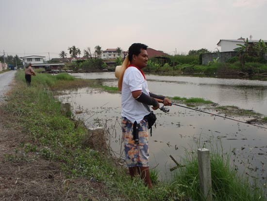 ทีนี้ ก้อเพลินล่ะ.....เหลือคนสุดท้าย....