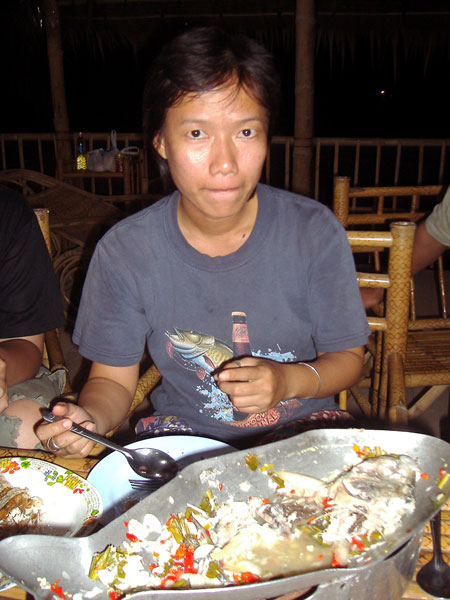 ม๋วยดำ ... งึ่ม       ลืมไปเลยว่ามีของฝากให้นู๋โจ้  :grin: