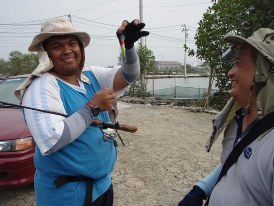 สวัสดีค๊าบ น้าไพรัช...เดี๋ยวโทรไปหาจ้า
 :smile: :smile: :smile:
----------------------------------