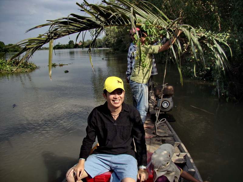  :love: :love: น้าโอห์มมัดหลังเรือ ส่วนปลัดยุทธ บอกว่า ผมพร้อมแล้ว  :love: :love: