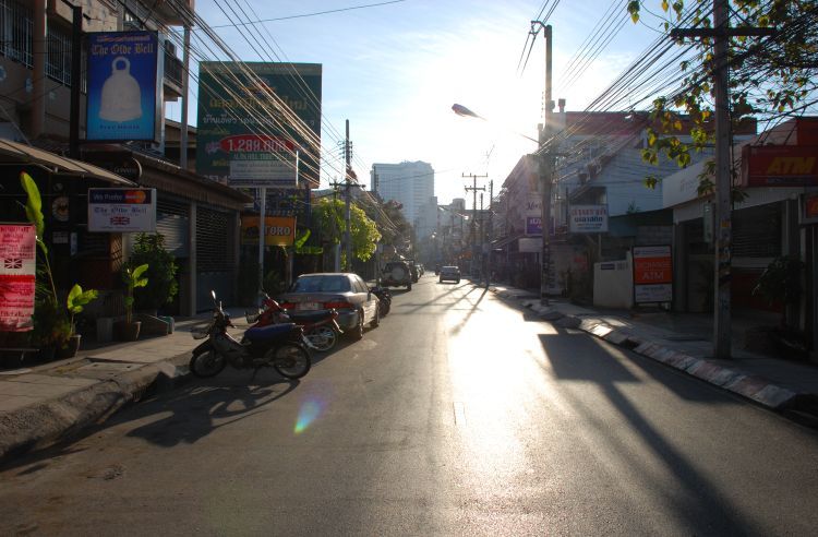 บรรยากาศยามเช้าหน้าที่พักครับ  :smile: :smile: :smile: