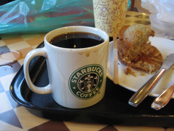 กาแฟซักถ้วยมั้ยครับ  :smile: :smile: :smile: