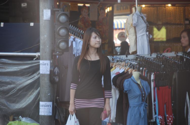 น้องเค้าน่าร๊าก  :laughing: :laughing: :laughing: