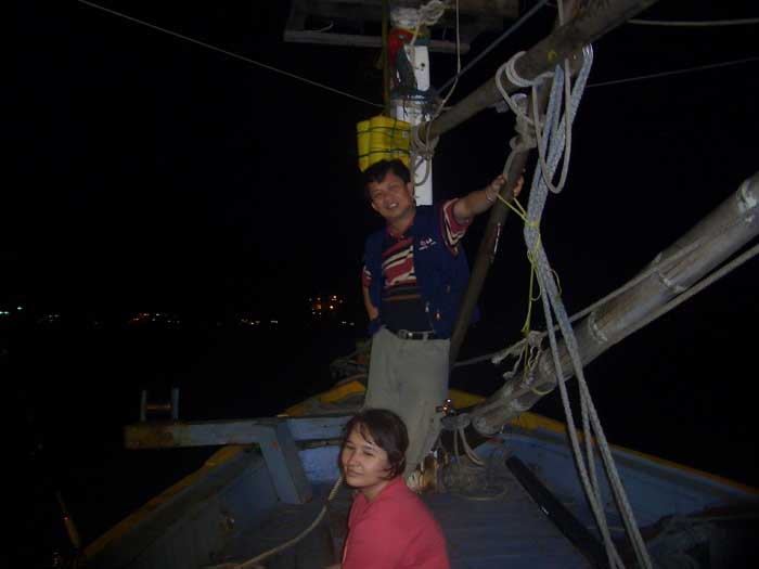 รองผู้การเรือจ้างกำลังหิวอะแรงไม่ค่อยจามีขอกินข้าวก่อนเด้อ