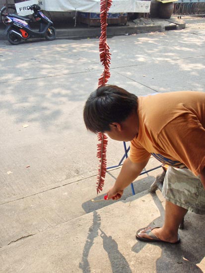 ของเเบบนี้....น้าโต๊ด ร้อง ของชอบเล้ย...
 :grin: :grin:
เอ้า จุดแล้ว เตรียม อุดหู.......
เอ้ารัวว