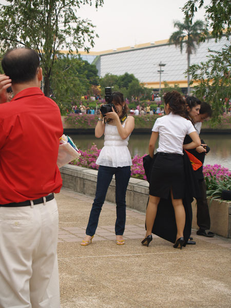 ได้ตากล้องคนนี้มาเป็นคนถ่ายรูปให้
