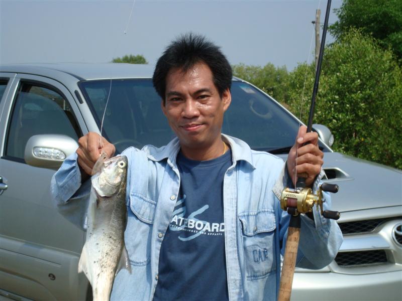 มาถึงสักพักก้อคว้าคันน้าเตร้ยไปสอยมาซะ :grin: