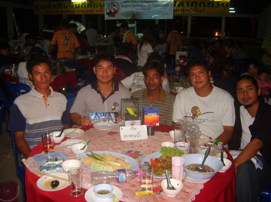 รูปหมู่สักหน่อยครับ
 :cool:
 :cool:
 :cool:
 :cool:
 :cool: