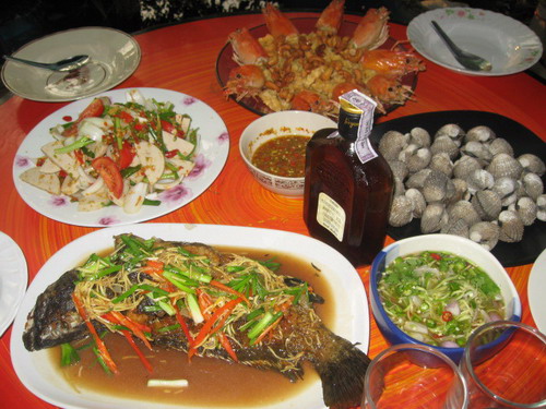 ดีครับ ขอโทษ ขอโพยกันแล้ว ก็ขอให้สน