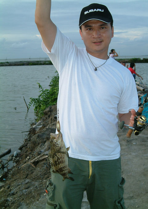 กับเก๋าน้อยอีกตัวคับ..กัดสปูนนนน :laughing: