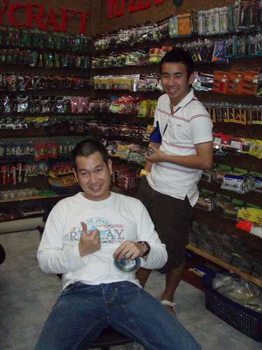 แนะนำ น้องเกมส์ (ซ้าย) จบจากทริปนี้ก็ขยับเป็นโปรไปอีกคน
คนขวา น้องเกรียงจากแม่กลองอีกคนที่ต้องจับตา