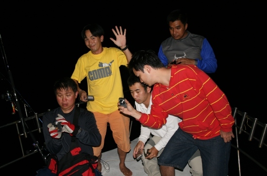 มีเบื้องหลังนิดหน่อย :laughing: