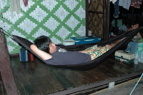 ผมขอพักบ้างครับ....ปวดหลังเหนื่อยเด๋