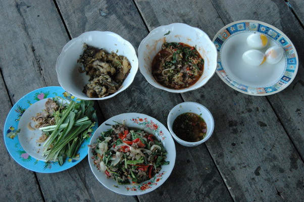 อาหารก่อนกับบ้านครับ....เช้านี้ได้ปล