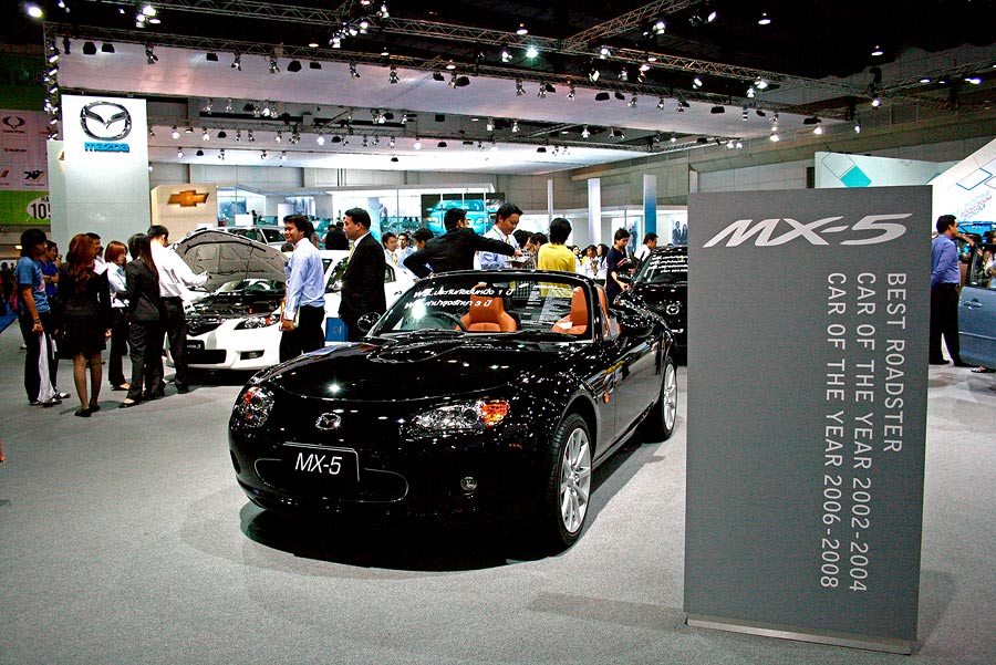 
MX-5 รถในฝัน ของใครหลายคน

 :love: :kiss: