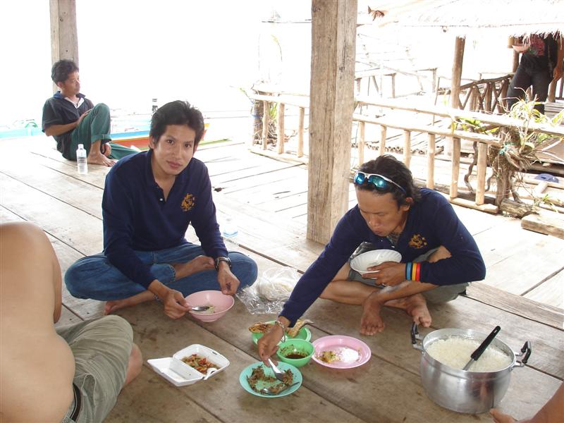 หิวๆ....ต้องตุนไว้เผื่อช่วงบ่าย