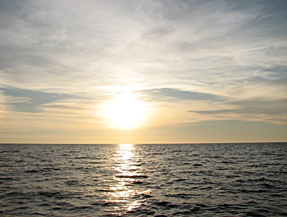 ขอเชิญส่งภาพท้องฟ้าสวยๆมาชมครับ